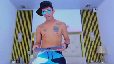 McKinley_Snake live cam on Cam4
