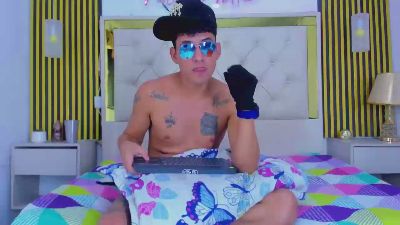 McKinley_Snake live cam on Cam4