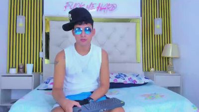 McKinley_Snake live cam on Cam4