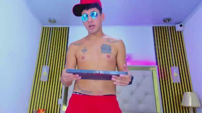 McKinley_Snake live cam on Cam4