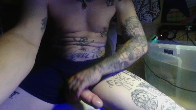 MeBiggins69 live cam on Cam4
