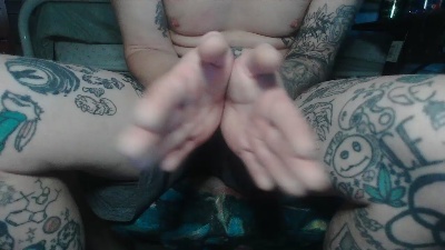 MeBiggins69 live cam on Cam4