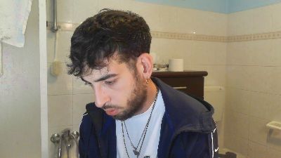 Meastroboris95 live cam on Cam4