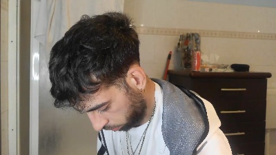 Meastroboris95 live cam on Cam4