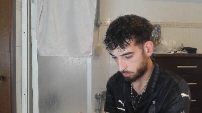 Meastroboris95 live cam on Cam4