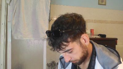 Meastroboris95 live cam on Cam4
