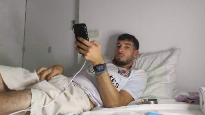 Meastroboris95 live cam on Cam4