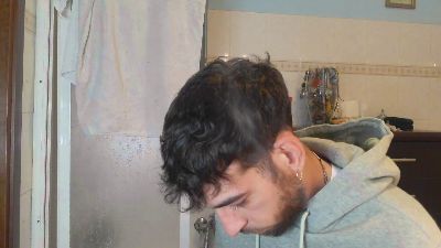 Meastroboris95 live cam on Cam4