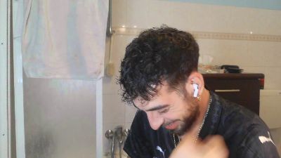 Meastroboris95 live cam on Cam4