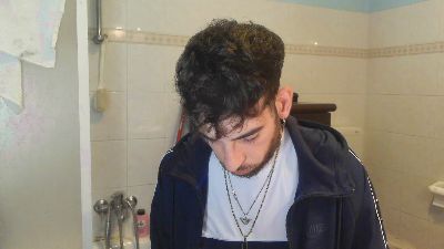 Meastroboris95 live cam on Cam4