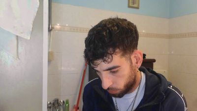 Meastroboris95 live cam on Cam4