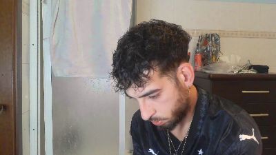 Meastroboris95 live cam on Cam4