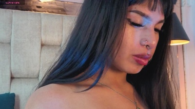 Meelfox live cam on Cam4