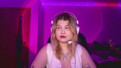 MegDelmar live cam on Cam4