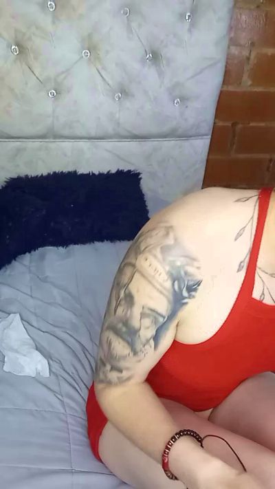 Megan222_ live cam on Cam4