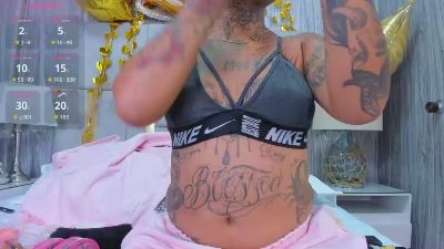 MeganHostile live cam on Cam4
