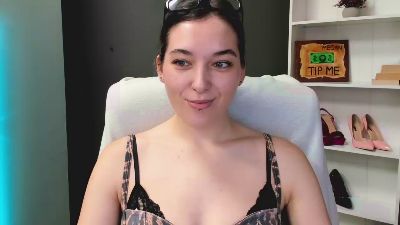 MeganPleasure live cam on Cam4