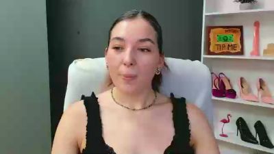 MeganPleasure live cam on Cam4