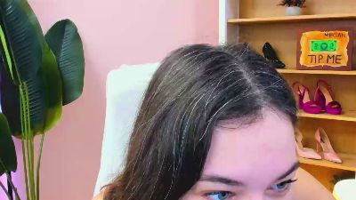 MeganPleasure live cam on Cam4