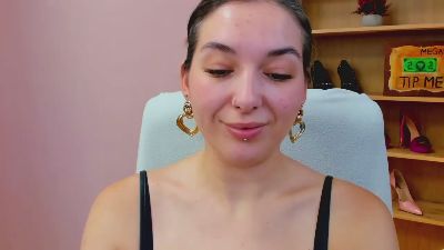 MeganPleasure live cam on Cam4