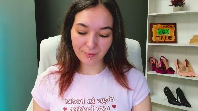 MeganPleasure live cam on Cam4