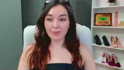 MeganPleasure live cam on Cam4