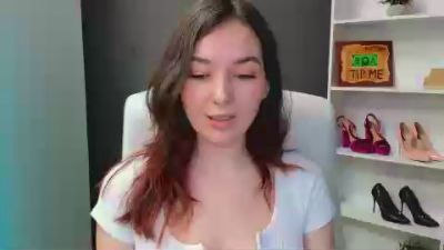 MeganPleasure live cam on Cam4