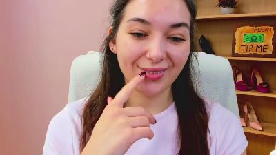 MeganPleasure live cam on Cam4