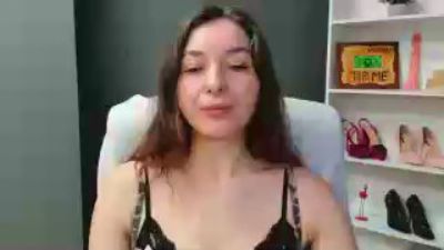 MeganPleasure live cam on Cam4