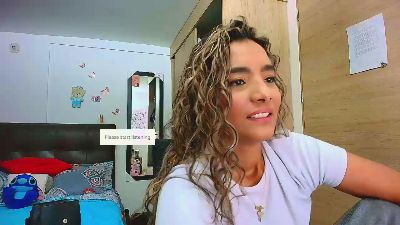 Megan_collins1 live cam on Cam4