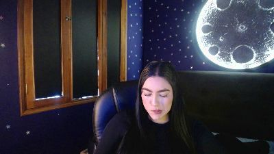 Megara_25 live cam on Cam4