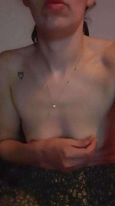 Meid30 live cam on Cam4