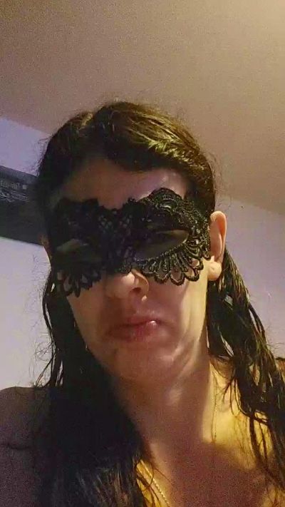 Meid30 live cam on Cam4