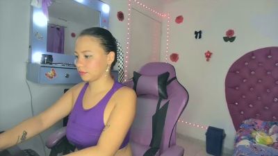 Meily_clark live cam on Cam4