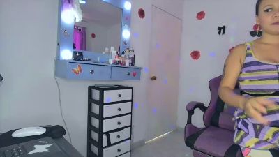 Meily_clark live cam on Cam4