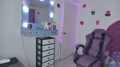 Meily_clark live cam on Cam4