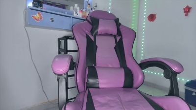 Meily_clark live cam on Cam4