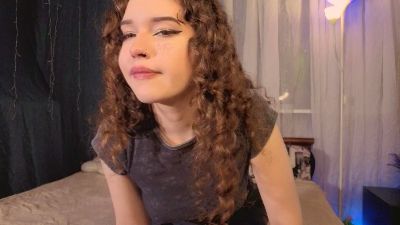 MelaniaDelucchi live cam on Cam4