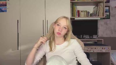 MelaniaHymon live cam on Cam4
