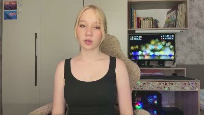 MelaniaHymon live cam on Cam4