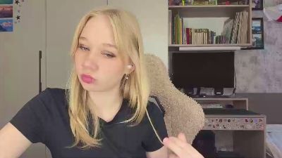 MelaniaHymon live cam on Cam4