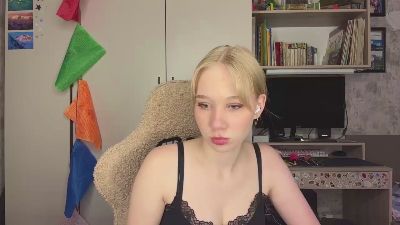 MelaniaHymon live cam on Cam4