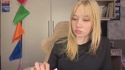 MelaniaHymon live cam on Cam4