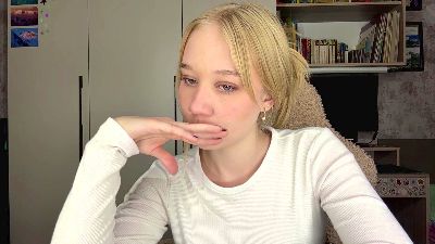 MelaniaHymon live cam on Cam4