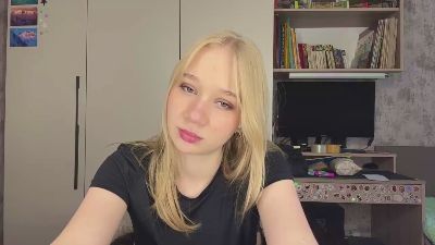MelaniaHymon live cam on Cam4
