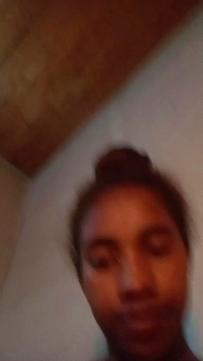Melanie33 live cam on Cam4