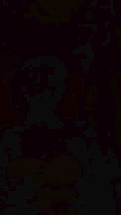 Melanie33 live cam on Cam4