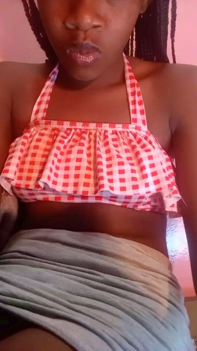 Melanie33 live cam on Cam4