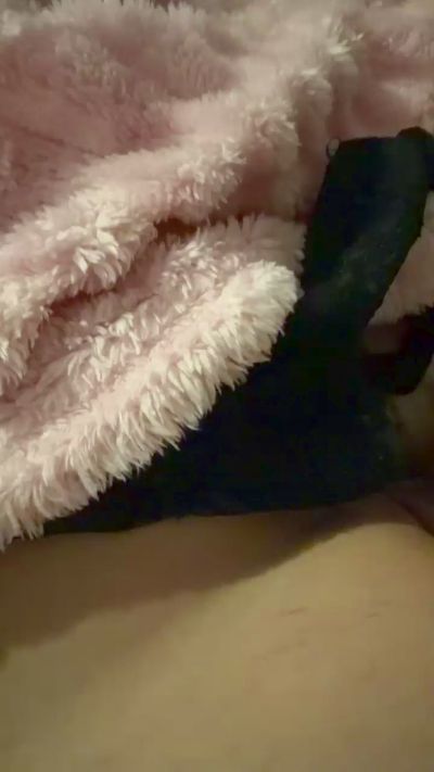 Melanie657 live cam on Cam4