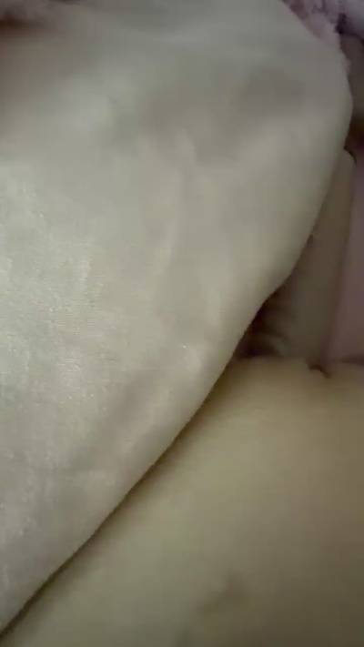 Melanie657 live cam on Cam4